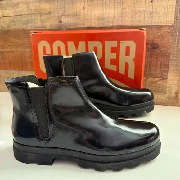 NIB Camper Leather Bootie - Picture 2 of 9